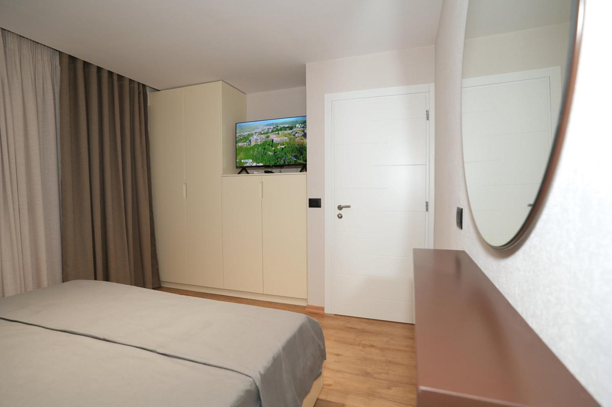 Rs Skendo Apartments Gjirokaster Bagian luar foto